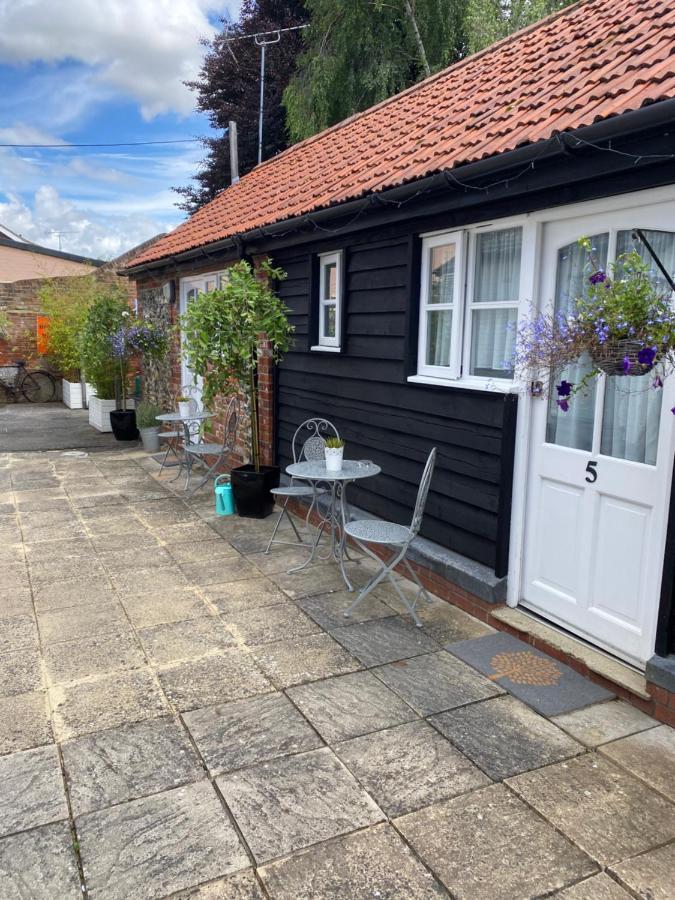 Ship Stores Guest House Clare Exterior photo