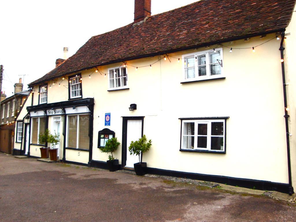Ship Stores Guest House Clare Exterior photo